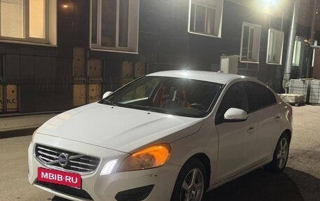 Volvo S60 III, 2011 год, 760 000 рублей, 2 фотография