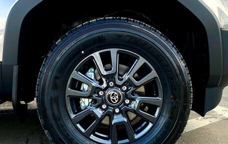 Toyota Land Cruiser Prado, 2024 год, 14 199 000 рублей, 11 фотография