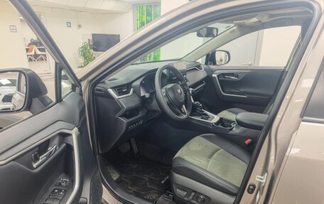 Toyota RAV4, 2025 год, 4 350 000 рублей, 16 фотография