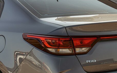 KIA Rio IV, 2022 год, 1 375 000 рублей, 10 фотография