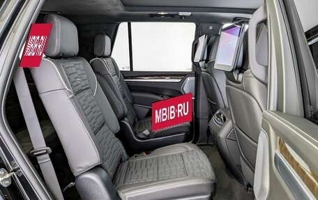 Cadillac Escalade V, 2025 год, 23 400 000 рублей, 11 фотография