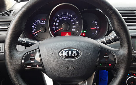 KIA Rio III рестайлинг, 2013 год, 750 000 рублей, 14 фотография