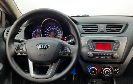 KIA Rio III рестайлинг, 2013 год, 750 000 рублей, 17 фотография
