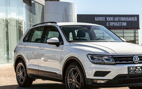 Volkswagen Tiguan II, 2020 год, 2 355 000 рублей, 7 фотография