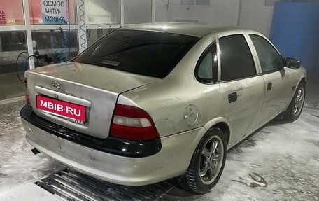 Opel Vectra B рестайлинг, 1997 год, 120 000 рублей, 1 фотография