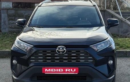 Toyota RAV4, 2021 год, 3 300 000 рублей, 4 фотография