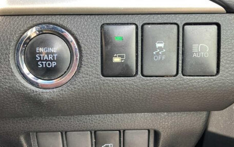 Toyota Harrier, 2017 год, 2 220 000 рублей, 16 фотография