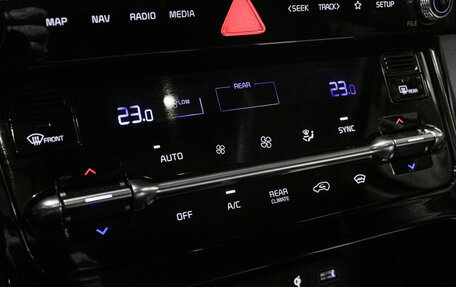 KIA Carnival, 2021 год, 3 750 000 рублей, 23 фотография