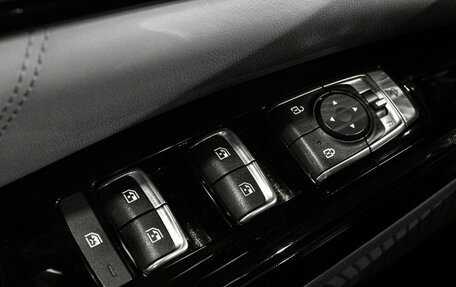 KIA Carnival, 2021 год, 3 750 000 рублей, 25 фотография