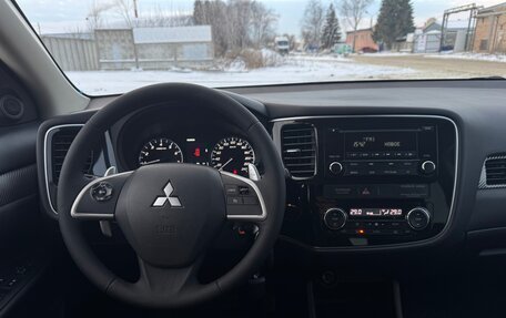 Mitsubishi Outlander III рестайлинг 3, 2013 год, 1 250 000 рублей, 12 фотография