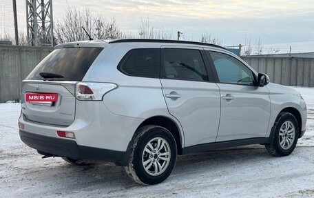 Mitsubishi Outlander III рестайлинг 3, 2013 год, 1 250 000 рублей, 7 фотография