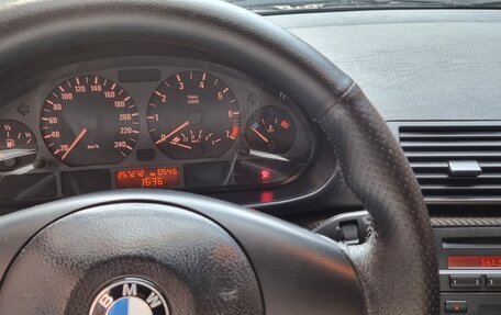 BMW 3 серия, 2004 год, 1 000 000 рублей, 16 фотография