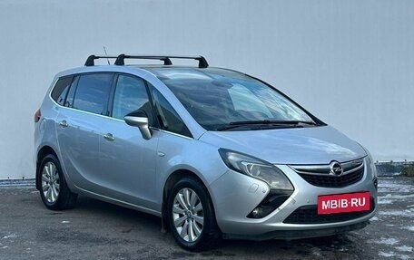 Opel Zafira C рестайлинг, 2013 год, 830 000 рублей, 3 фотография