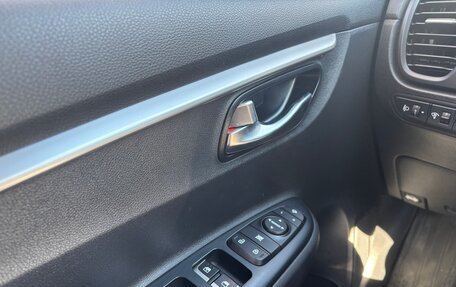 KIA Rio IV, 2021 год, 1 785 000 рублей, 10 фотография