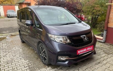 Honda Stepwgn IV, 2016 год, 2 200 000 рублей, 9 фотография