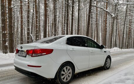 KIA Rio III рестайлинг, 2016 год, 1 339 000 рублей, 4 фотография