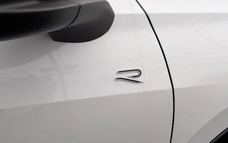 Volkswagen Tiguan, 2025 год, 4 799 000 рублей, 4 фотография