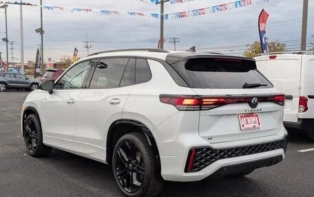 Volkswagen Tiguan, 2025 год, 4 799 000 рублей, 3 фотография