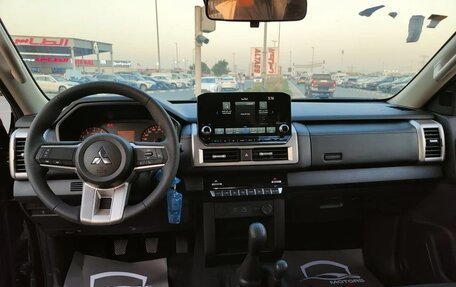 Mitsubishi L200, 2025 год, 6 490 000 рублей, 11 фотография