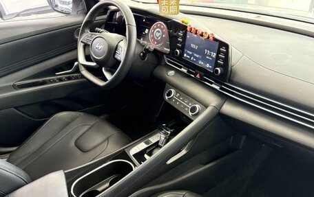 Hyundai Elantra, 2022 год, 1 570 000 рублей, 7 фотография