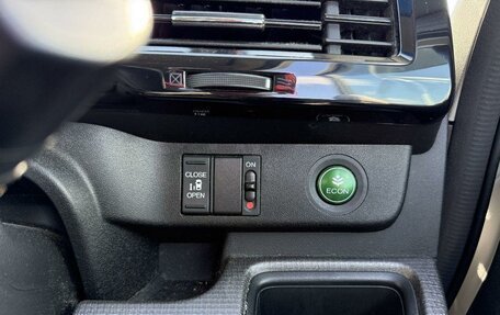 Honda Stepwgn IV, 2015 год, 1 580 000 рублей, 17 фотография