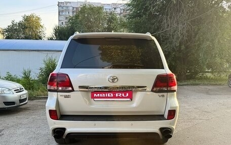 Toyota Land Cruiser 200, 2014 год, 4 200 000 рублей, 2 фотография