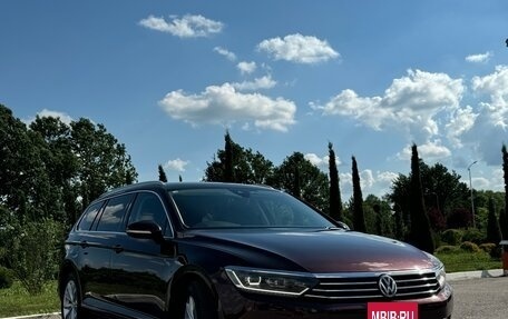 Volkswagen Passat B8 рестайлинг, 2015 год, 1 650 000 рублей, 2 фотография