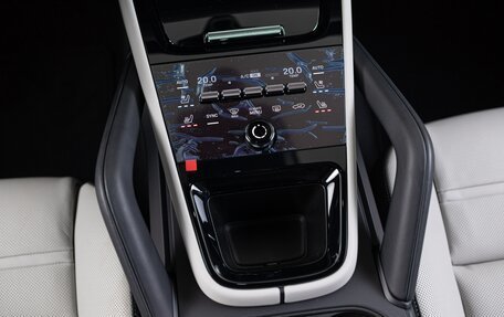 Porsche Cayenne III, 2025 год, 18 890 000 рублей, 19 фотография