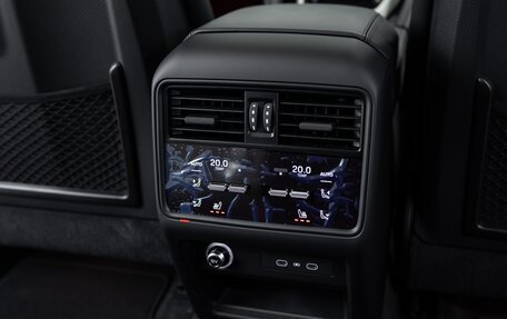 Porsche Cayenne III, 2025 год, 18 890 000 рублей, 29 фотография