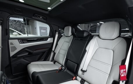 Porsche Cayenne III, 2025 год, 18 890 000 рублей, 30 фотография