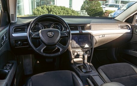 Skoda Superb III рестайлинг, 2014 год, 1 095 000 рублей, 15 фотография