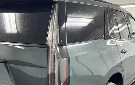 Cadillac Escalade V, 2025 год, 15 381 000 рублей, 13 фотография