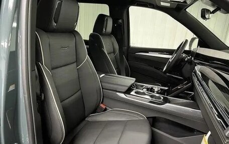 Cadillac Escalade V, 2025 год, 15 381 000 рублей, 17 фотография