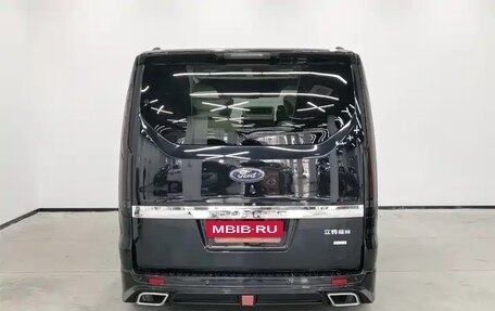 Ford Tourneo Custom I рестайлинг, 2022 год, 4 400 000 рублей, 4 фотография