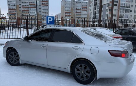 Toyota Camry, 2010 год, 1 300 000 рублей, 5 фотография