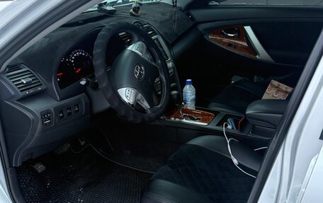 Toyota Camry, 2010 год, 1 300 000 рублей, 11 фотография