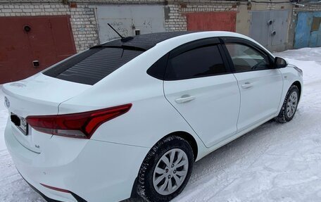 Hyundai Solaris II рестайлинг, 2017 год, 1 527 000 рублей, 2 фотография