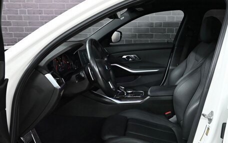 BMW 3 серия, 2019 год, 3 599 000 рублей, 20 фотография