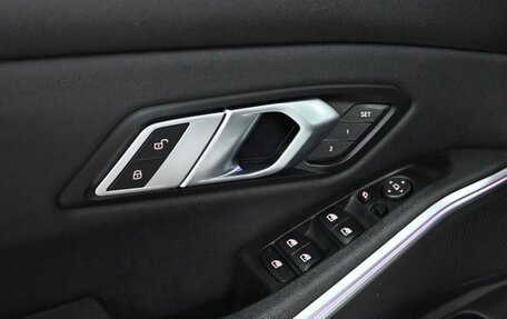 BMW 3 серия, 2019 год, 3 599 000 рублей, 25 фотография