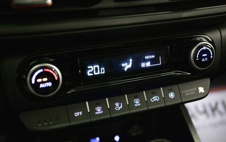 Hyundai Kona I, 2021 год, 2 400 000 рублей, 16 фотография