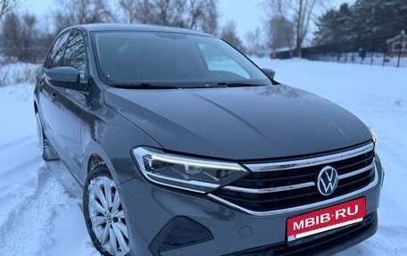 Volkswagen Polo VI (EU Market), 2021 год, 1 790 000 рублей, 3 фотография