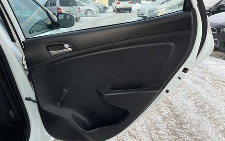 Hyundai Solaris II рестайлинг, 2016 год, 647 000 рублей, 17 фотография