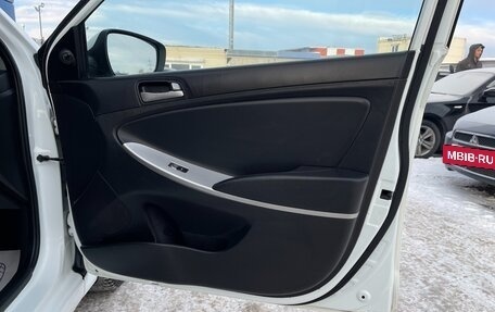 Hyundai Solaris II рестайлинг, 2016 год, 647 000 рублей, 16 фотография