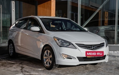 Hyundai Solaris II рестайлинг, 2015 год, 949 000 рублей, 5 фотография