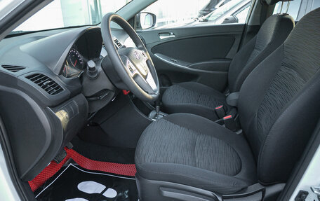 Hyundai Solaris II рестайлинг, 2015 год, 949 000 рублей, 13 фотография