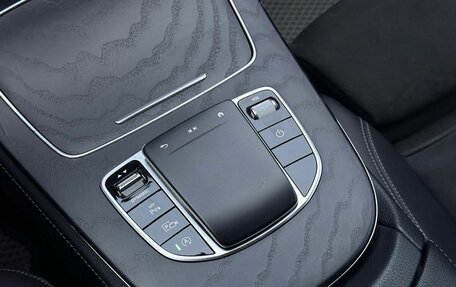 Mercedes-Benz E-Класс, 2021 год, 3 950 000 рублей, 15 фотография