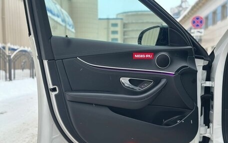 Mercedes-Benz E-Класс, 2021 год, 3 950 000 рублей, 8 фотография