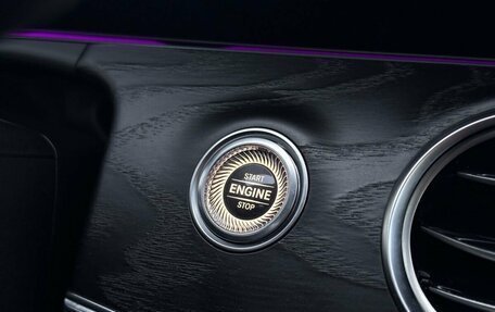 Mercedes-Benz E-Класс, 2021 год, 3 950 000 рублей, 19 фотография