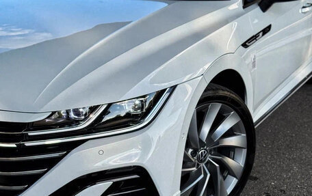 Volkswagen Passat CC, 2024 год, 4 520 000 рублей, 2 фотография