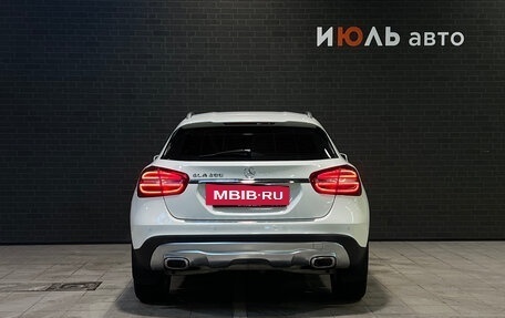 Mercedes-Benz GLA, 2015 год, 1 960 000 рублей, 6 фотография